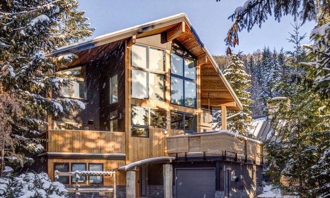 Oroqen Autonomous Banner Ski Chalet | Snowridge Views