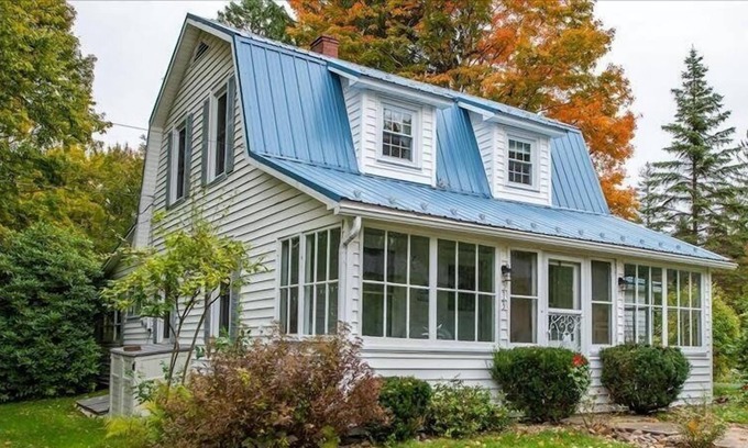 Laporte Cottage | Snug Harbor - Robin Real Estate