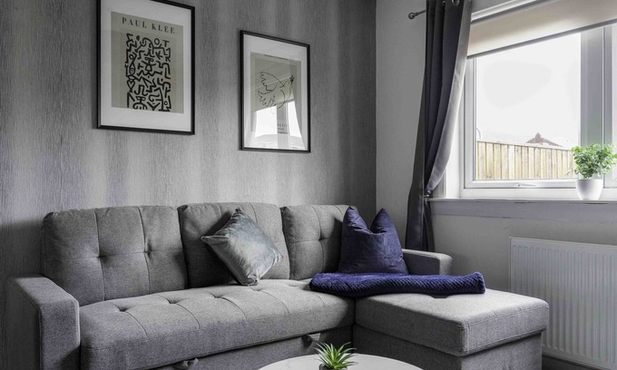 Livingston House | Snug Modern Home in Livingston