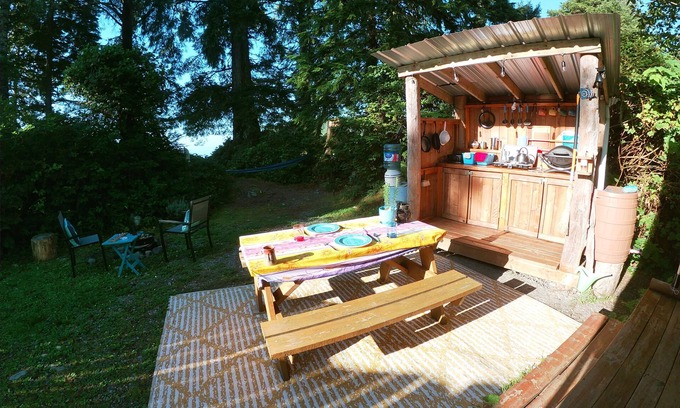 Ucluelet RV Rental | So Damn Lucky Glamping