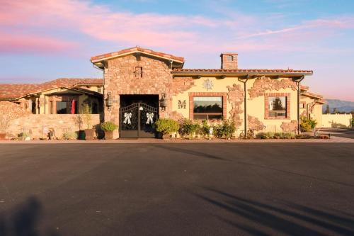 Temecula House | Soaking Tub Vineyard Views Wine Trail Access The Casita at Vines Estate by AvantStay