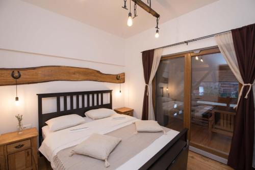 Dezanovac House | SOBE NA FARMI