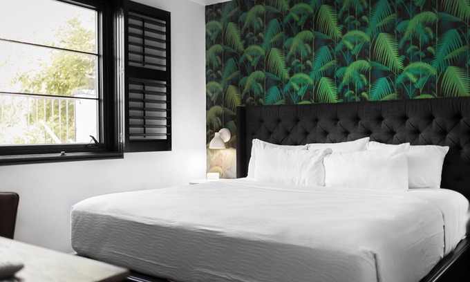 Rutledge Hill House | SoBro Guest House #16 by AvantStay | Prime Walkable Location with Local Art