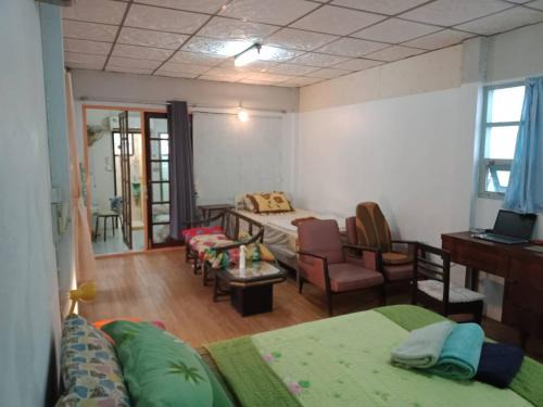 Ratchadaphisek House | Social Style Culture
