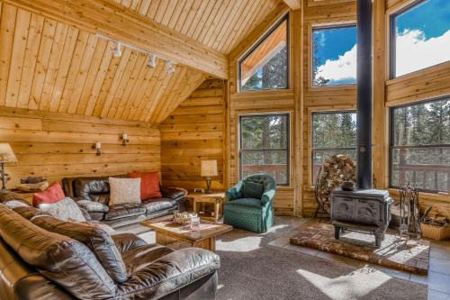 Serene Lakes House | Soda Springs Surprise