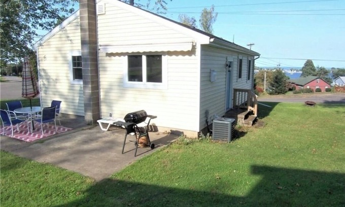 Sodus Point Cottage | Sodus Bayside Cottage Getaway