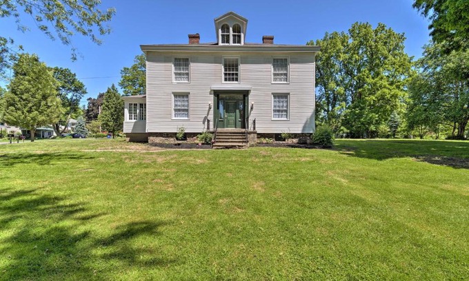 Sodus Point House | Sodus Point Historic Home about half Mi to Sodus Bay!