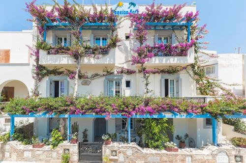Naxos Hotel | Sofi pension