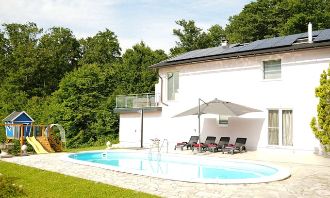Slovenska Bistrica Apartment | Sofia Holiday Haven in Nature with Pool.