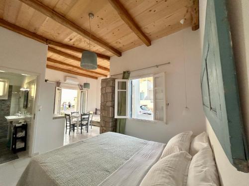 Apollonia House | Sofia's Studio