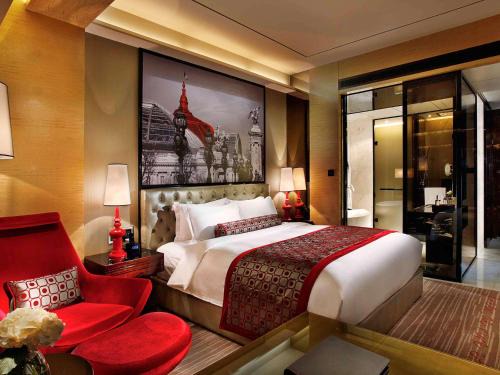 Tianhebei Hotel | Sofitel Guangzhou Sunrich - Free Shuttle Bus to Canton Fair Complex & Overseas Buyer Registration Services during Canton Fair Period
