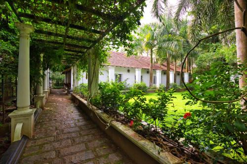 Irinjalakuda Resort | Softouch Ayurveda Village Kerala