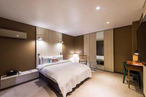 Dongchon-dong Hotel | Soho Hotel Airport