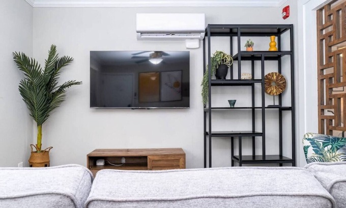 Norfolk - Virginia Beach Apartment | Sojourn Beach Side Paradise Cove Suite
