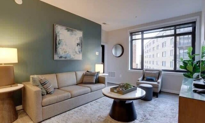 Court House Apartment | Sojourn | Courtland Towers