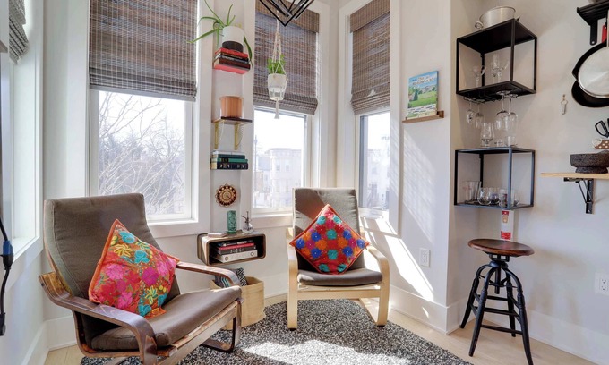 Bloomingdale Apartment | Sojourn Worldly 1 BR 2 BA, 2 Blocks to Shaw Metro