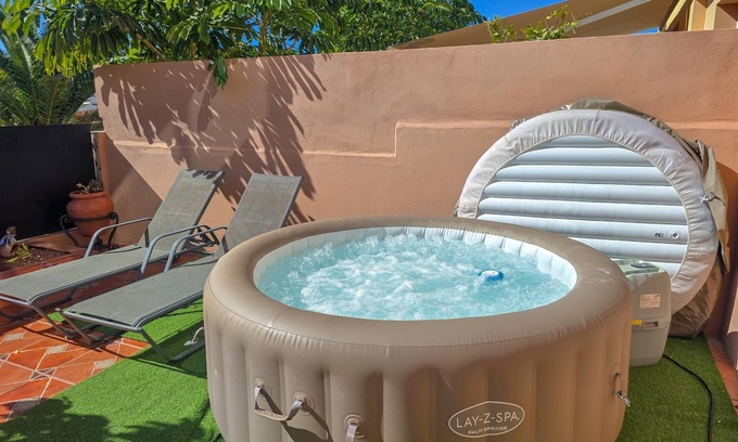 Palm-Mar Apartment | Solárium, Pool, Jacuzzi, WiFi, Parking