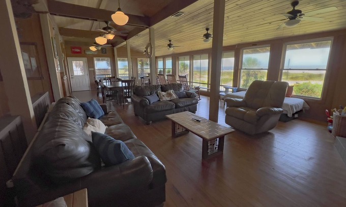 Grand Isle House | Sol et Terre - Beachfront - Island Realty