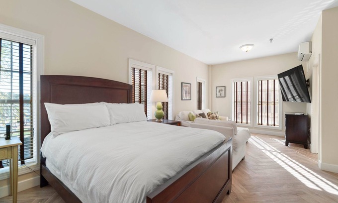 Treetop Condo | "Sol Mate" #239 Studio Sleeps 4