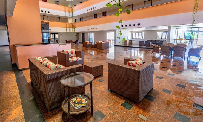 Praia do Meio Hotel | Sol Praia Ayambra