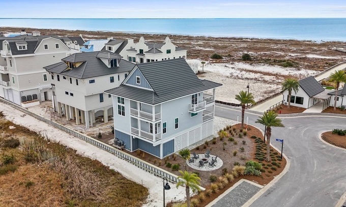 Bay County House | Sol-Y-Mar: Stunning New Build Sugar Sands Home: Sleeps 10, Pet Friendly!