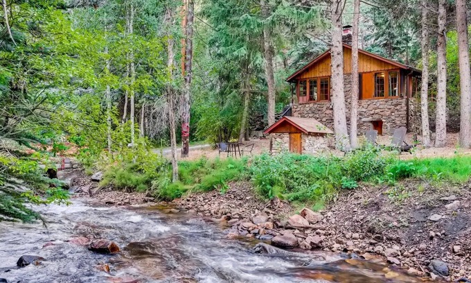 Idaho Springs Cabin | Solace Waterfront Work