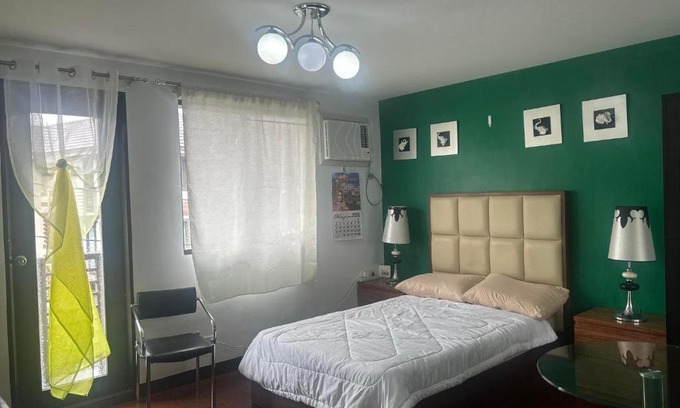 Muntinlupa House | Solano Hill Condominium