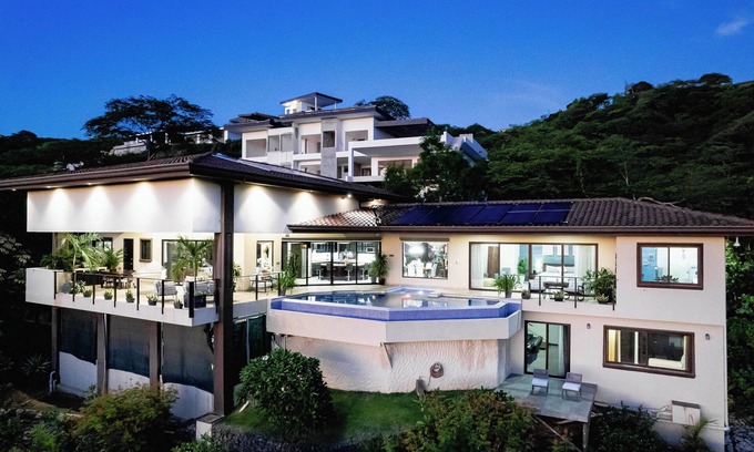 Coco House | Solar Hot tub, Walk to Beach, Daily Housekeeping Included