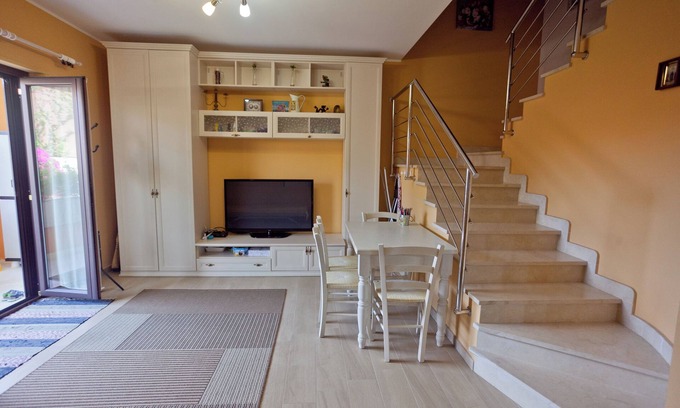 Vibo Marina Apartment | Solar house with garden, quiet area 30 meters from the beach