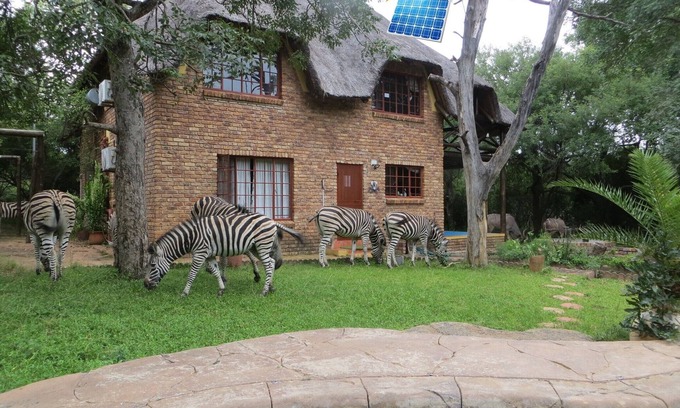 Marloth Park House | SOLAR! Safari in the garden, private viewing decks. Enjoy the bush and relax!