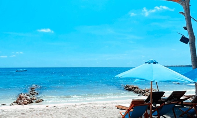 Bocachica Bed & Breakfast | Solarium Beach Club