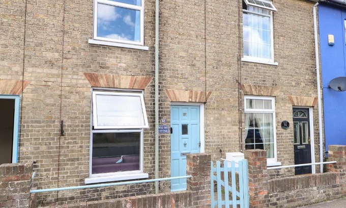 Lowestoft House | Sole Bay Cottage