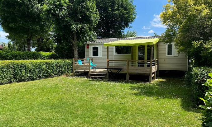 Puybrun House | SOLE CAMPING * - Mobil'home Trigano GRAND CONFORT 3 chbres 6 pers + 1 bébé, TV 6 à 7 personnes - 6 pers. inclus dans le tarif