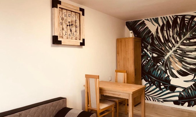 Zary Apartment | SOLE
