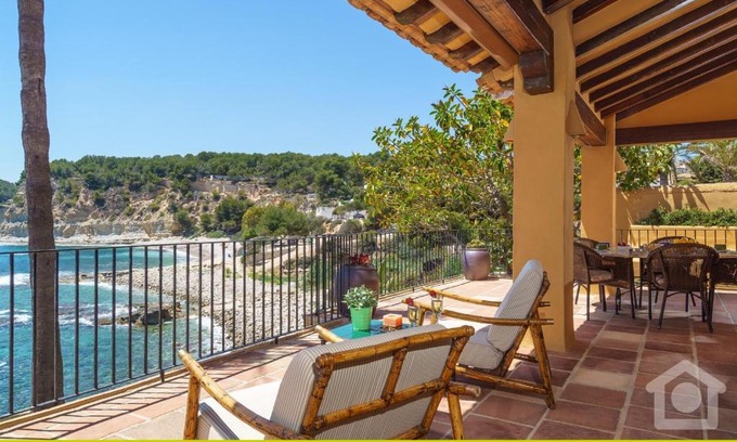 Benissa Coast Villa | SolHabitat Villa Big Blue