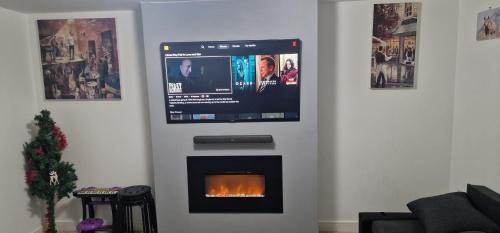 Bletchley Apartment | Solid Mirror Home Milton Keynes