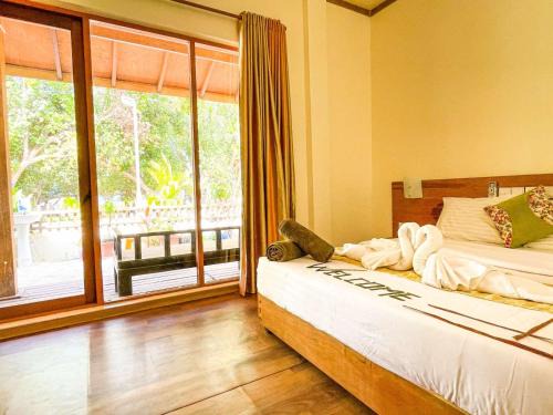 Hangnaameedhoo House | Solo Beach