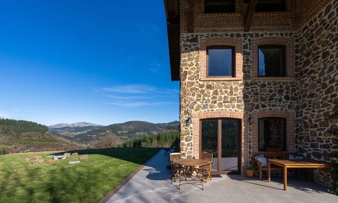 Zeanuri House | Soloandie