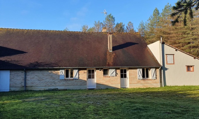 Vouzon House | Solognot cottage less than 10 minutes from Lamotte-Beuvron