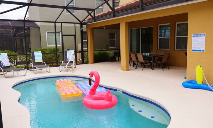 Loughman House | Solterra Resort 5BR Pool Villa