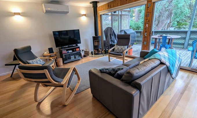 Silverleaves House | Solwara Beach House