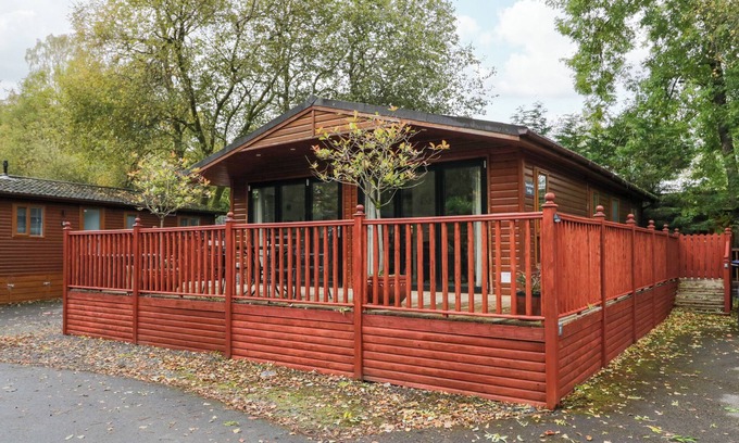 Windermere Cottage | SOMERFORD LODGE, pet friendly, with hot tub in Windermere