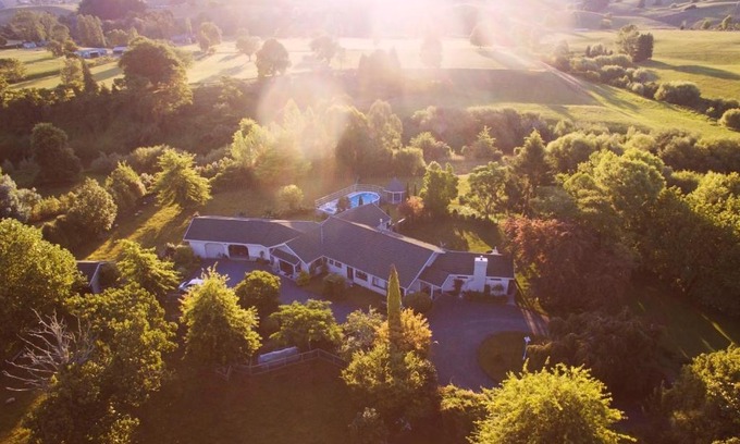 Pirongia Bed & Breakfast | Somersal Bed & Breakfast