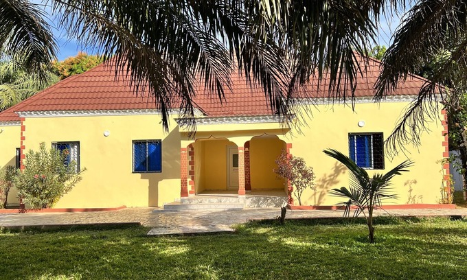 Gunjur House | Somerset House - Gunjur Self Catering Accommodation