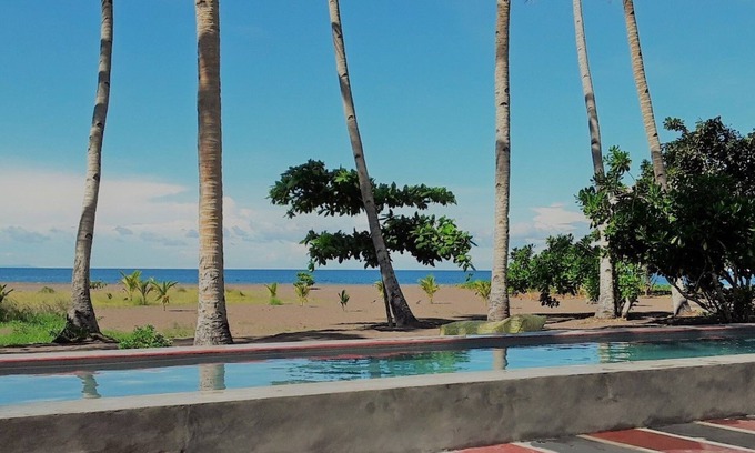 Mambajao House | SomeWhere Else Boutique Resort