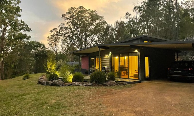 Wollombi Villa | Somewhere Unique