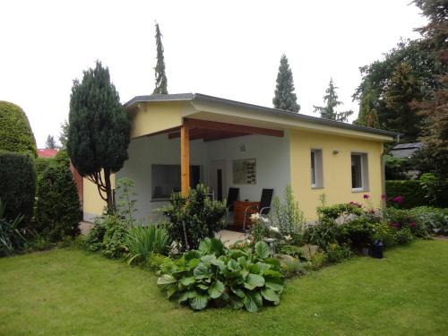 Karow House | Sommerhaus im Grünen