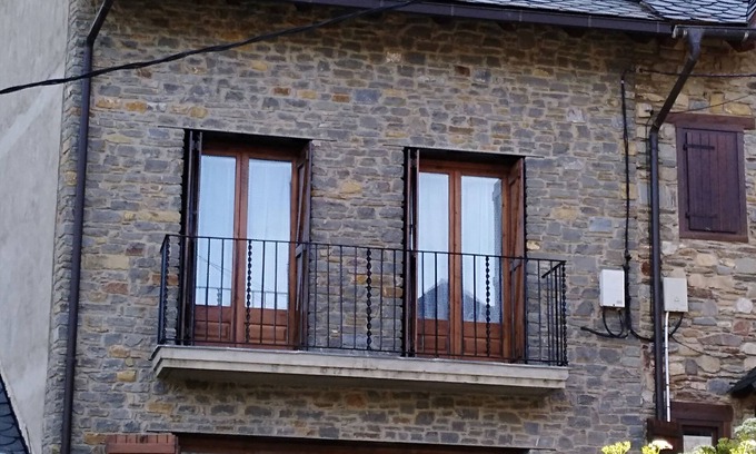 Son House | SON HOUSE - FULL HEART OF THE PIRINEU - SKI STATIONS - NATURAL PARKS