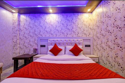 Paharganj House | Sona Nearby Park New Delhi Railway Station