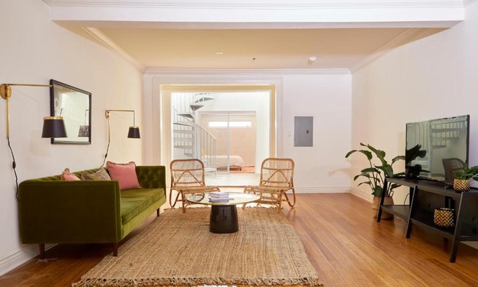 Faubourg Marigny Apartment | Sonder at Par L'Eau
